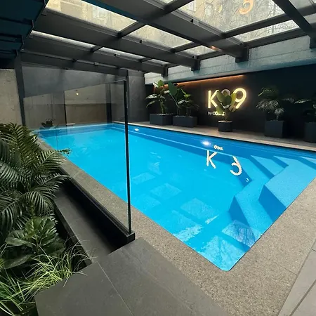 Deluxe Industrial Apartment Free Parking, Swimming Pool, Sauna & Gym Apartment Krakow