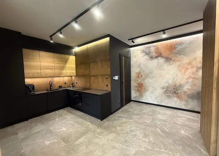 Deluxe Industrial Free Parking