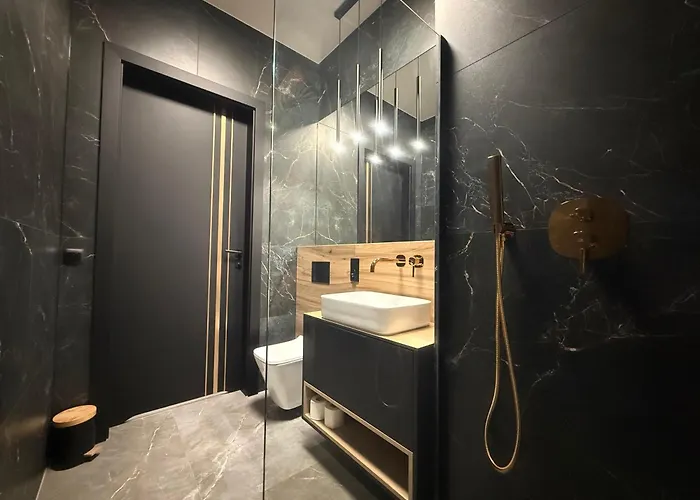 Deluxe Industrial Free Parking Appartement