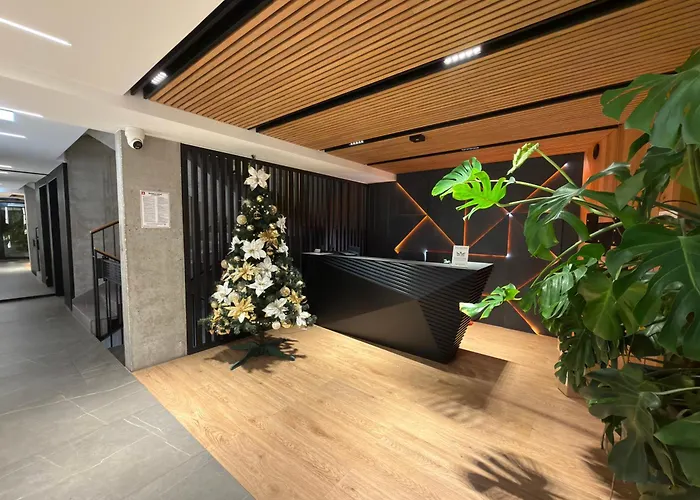 Deluxe Industrial Free Parking